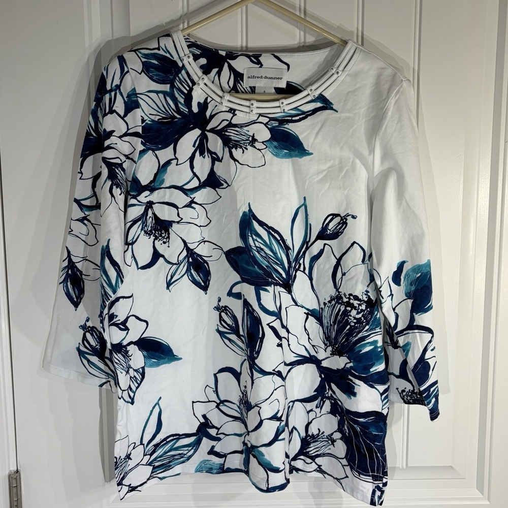 ALFRED DUNNER GORGEOUS BLUES‎ WHIMSEY PRINT LACE PANEL/BEAD TRIMS KNIT TOP Small